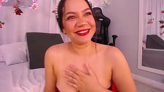 Snapshot of CherylFoster chatting on February 24, 2025, 11:41 pm CherylFoster online show from February 24, 2025, 11:41 pm