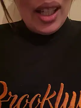 Snapshot of Samarr_9and chatting on January 4, 2025, 10:27 am Samarr 9and online show from January 4, 2025, 10:27 am