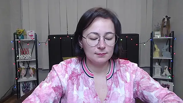 Snapshot of MarieSho chatting on January 31, 2025, 7:18 am MarieSho online show from January 31, 2025, 7:18 am