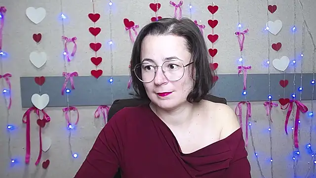 Snapshot of MarieSho chatting on February 5, 2025, 12:31 am MarieSho online show from February 5, 2025, 12:31 am