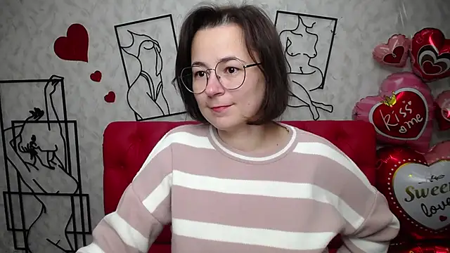 Snapshot of MarieSho chatting on February 17, 2025, 1:10 pm MarieSho online show from February 17, 2025, 1:10 pm