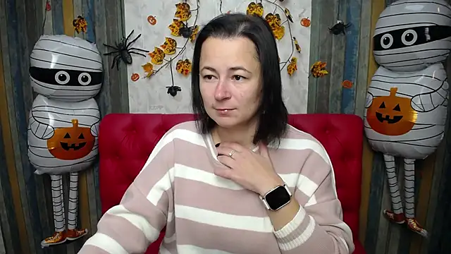 Snapshot of MarieSho chatting on October 20, 2025, 6:14 am MarieSho online show from October 20, 2025, 6:14 am