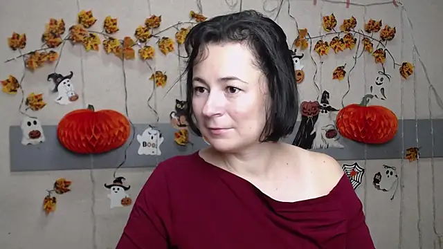 Snapshot of MarieSho chatting on November 18, 2025, 7:13 am MarieSho online show from November 18, 2025, 7:13 am