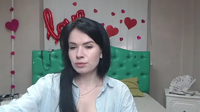 JasmineKouch online show from May 2, 2026, 5:56 am