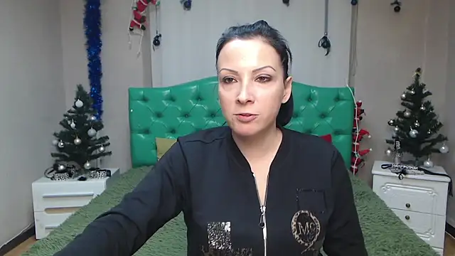 ElizabethSho online show from January 18, 2025, 9:34 pm