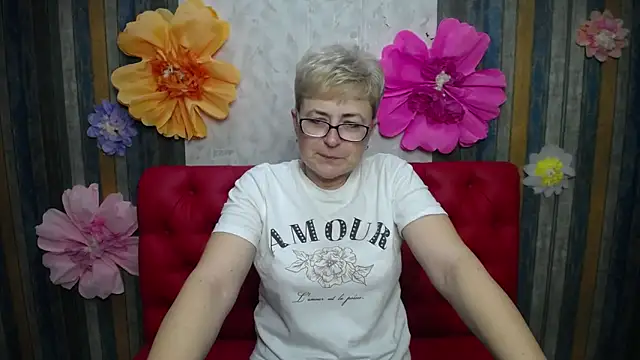 EmiliaGree online show from April 8, 2026, 5:13 pm