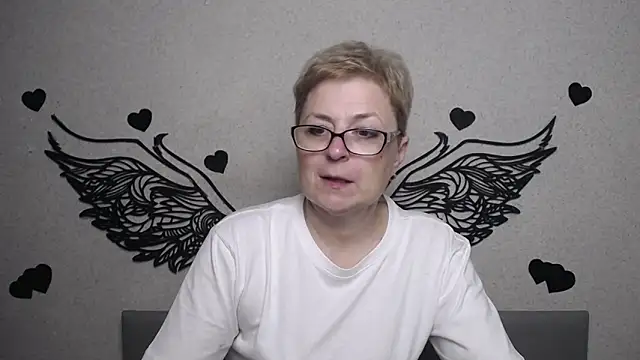 Snapshot of EmiliaGree chatting on May 31, 2026, 5:20 pm EmiliaGree online show from May 31, 2026, 5:20 pm