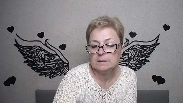Snapshot of EmiliaGree chatting on May 31, 2026, 6:09 pm EmiliaGree online show from May 31, 2026, 6:09 pm