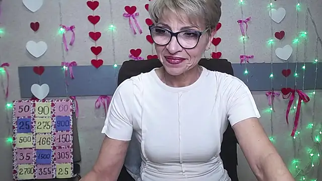 Snapshot of EllaBonito chatting on February 21, 2025, 3:43 pm EllaBonito online show from February 21, 2025, 3:43 pm