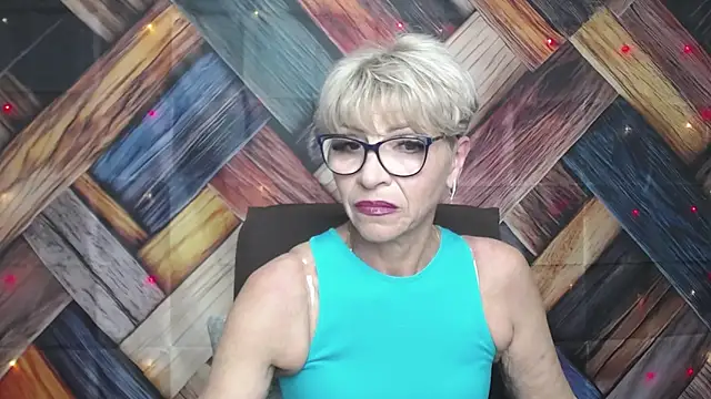 Snapshot of EllaBonito chatting on September 17, 2025, 5:20 am EllaBonito online show from September 17, 2025, 5:20 am