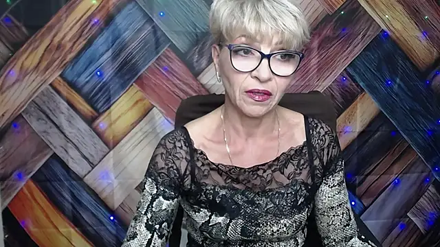 Snapshot of EllaBonito chatting on September 28, 2025, 11:04 am EllaBonito online show from September 28, 2025, 11:04 am