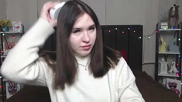 Snapshot of LauraHlot chatting on February 1, 2025, 1:02 am LauraHlot online show from February 1, 2025, 1:02 am