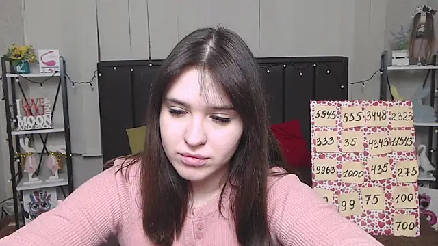 Snapshot of LauraHlot chatting on February 5, 2025, 9:40 pm LauraHlot online show from February 5, 2025, 9:40 pm