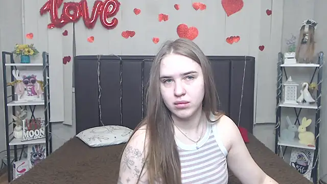 LauraHlot online show from May 20, 2026, 6:08 am