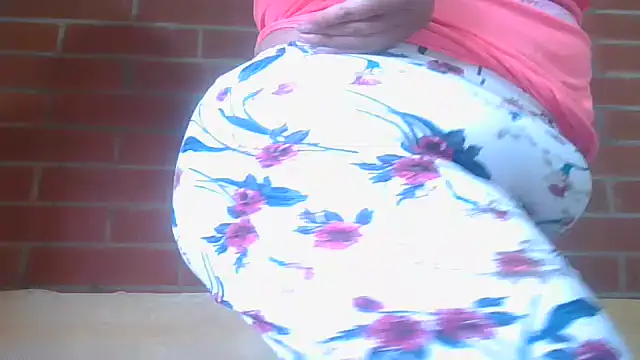 Snapshot of jones-scarlet chatting on February 20, 2025, 5:18 pm jones-scarlet online show from February 20, 2025, 5:18 pm