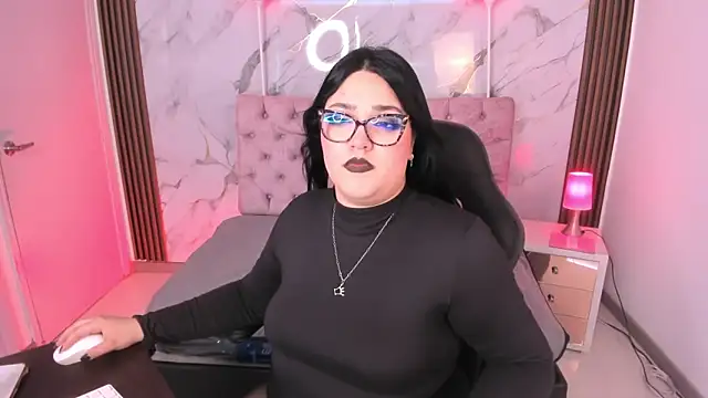 Camiila Osorio online show from March 25, 2026, 7:20 pm