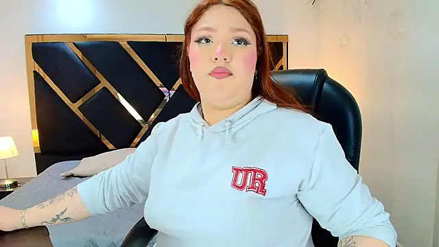 Snapshot of Camiila_Osorio chatting on May 28, 2026, 7:11 pm Camiila Osorio online show from May 28, 2026, 7:11 pm
