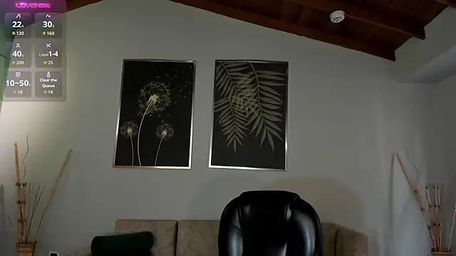 ValeriaVelvet online show from November 26, 2025, 12:17 pm