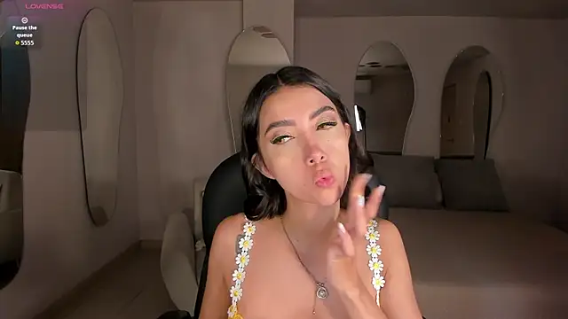 ValeriaVelvet online show from May 28, 2026, 11:51 am