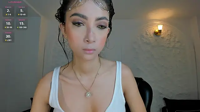 ValeriaVelvet online show from June 12, 2026, 12:04 pm