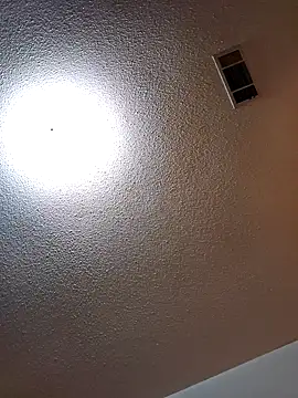 coolbrease10 online show from December 5, 2025, 5:09 pm