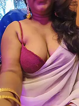 Snapshot of nisha_baby2 chatting on July 13, 2026, 1:30 am nisha baby2 online show from July 13, 2026, 1:30 am