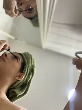 Snapshot of Arilw chatting on September 15, 2025, 12:16 pm Arilw online show from September 15, 2025, 12:16 pm