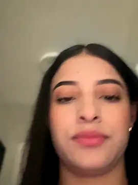 Snapshot of Arilw chatting on October 23, 2025, 2:05 pm Arilw online show from October 23, 2025, 2:05 pm