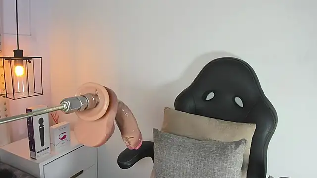 baby naughty1  online show from January 10, 2025, 1:31 pm