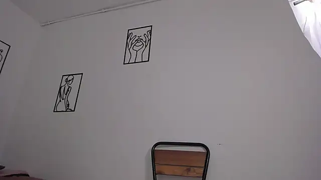 Snapshot of cloehonney chatting on February 28, 2025, 3:15 am cloehonney online show from February 28, 2025, 3:15 am