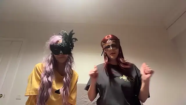 Snapshot of Nisaaa20003 chatting on December 16, 2025, 6:57 pm Nisaaa20003 online show from December 16, 2025, 6:57 pm