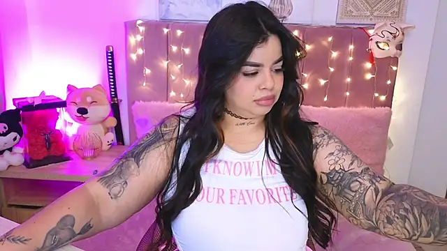 MiahJoness online show from June 24, 2026, 10:42 pm