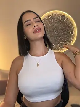 SarahhSmitth1 online show from February 9, 2026, 11:09 pm