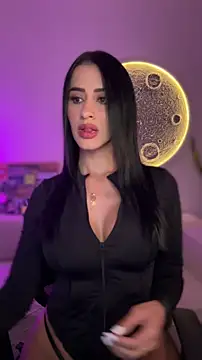 SarahhSmitth1 online show from April 22, 2026, 11:28 pm