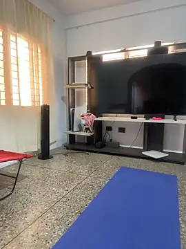 hollymollyxoxo online show from October 13, 2025, 2:50 pm