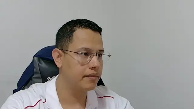 Snapshot of LiamVidal chatting on June 17, 2026, 4:52 pm LiamVidal online show from June 17, 2026, 4:52 pm