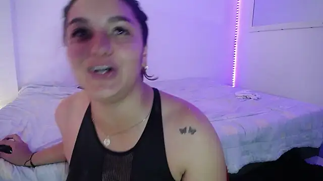 Laurenkenner  online show from March 14, 2025, 10:27 pm