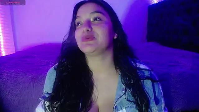 Laurenkenner  online show from October 17, 2025, 6:54 pm