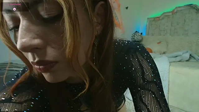 Snapshot of Tomoe_b chatting on October 30, 2025, 7:54 am Tomoe b online show from October 30, 2025, 7:54 am