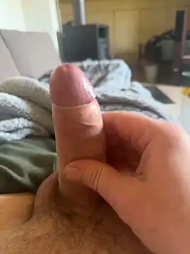 Snapshot of Andy-370 chatting on March 1, 2026, 10:39 am Andy-370 online show from March 1, 2026, 10:39 am