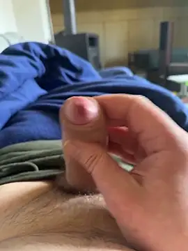 Snapshot of Andy-370 chatting on March 8, 2026, 12:31 pm Andy-370 online show from March 8, 2026, 12:31 pm