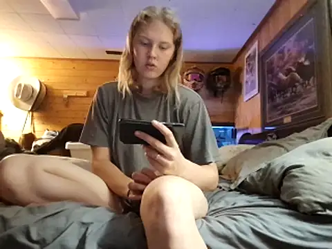 Snapshot of Ryan_and_Aurora chatting on June 15, 2026, 10:01 pm Ryan and Aurora online show from June 15, 2026, 10:01 pm
