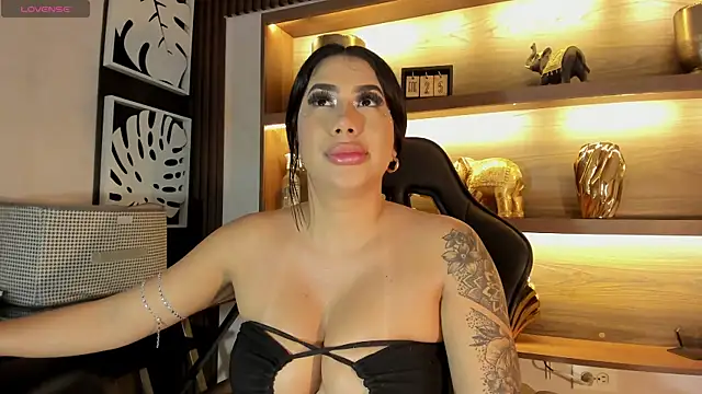 kiim taaylor online show from January 27, 2025, 7:03 pm