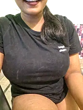 Snapshot of N-Natasha chatting on September 27, 2025, 5:07 pm N-Natasha online show from September 27, 2025, 5:07 pm