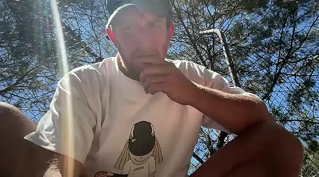 Snapshot of nakud4u chatting on December 24, 2024, 3:49 am nakud4u online show from December 24, 2024, 3:49 am