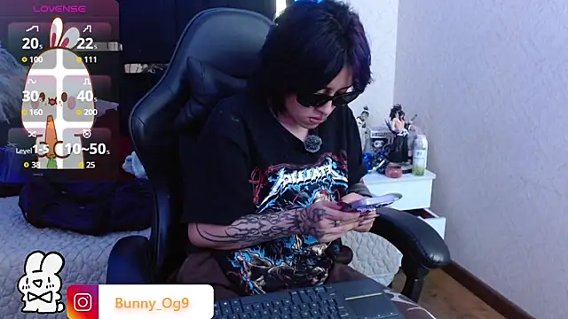 Snapshot of Bunny_O chatting on May 27, 2026, 11:57 pm Bunny O online show from May 27, 2026, 11:57 pm