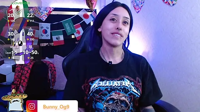 Snapshot of Bunny_O chatting on June 16, 2026, 11:29 pm Bunny O online show from June 16, 2026, 11:29 pm