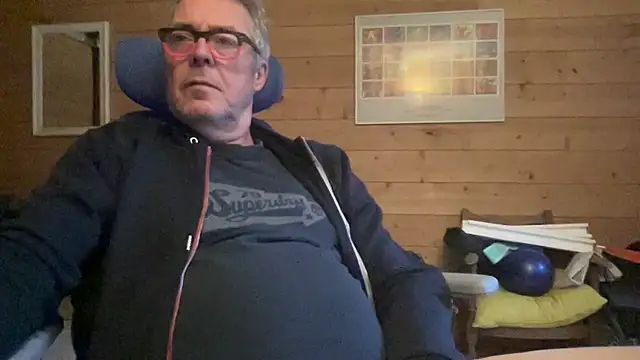 Snapshot of lelohop chatting on February 5, 2025, 7:18 am lelohop online show from February 5, 2025, 7:18 am