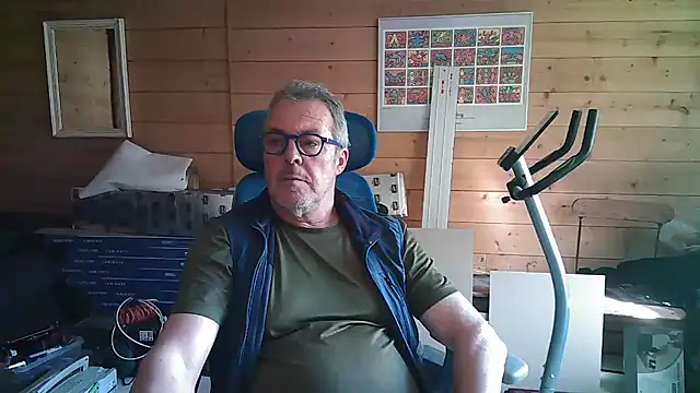 Snapshot of lelohop chatting on March 19, 2025, 2:13 pm lelohop online show from March 19, 2025, 2:13 pm