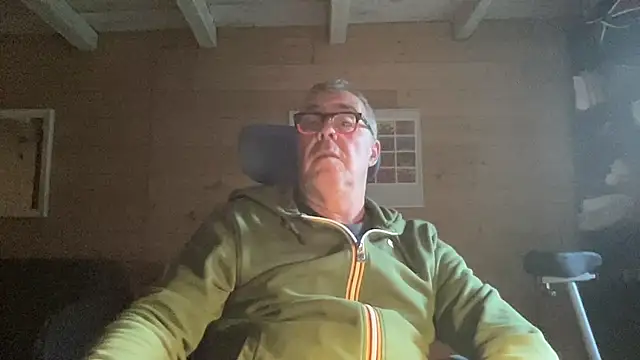 Snapshot of lelohop chatting on October 29, 2025, 7:32 am lelohop online show from October 29, 2025, 7:32 am